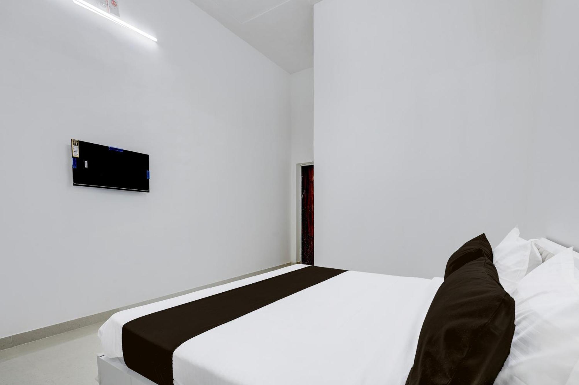 Hotel O Ks Residency Pataudi Exteriör bild